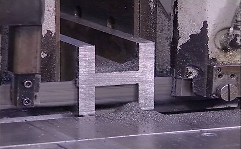 昌都大揭秘：带锯条价格多少钱才能买到高质量的产品？